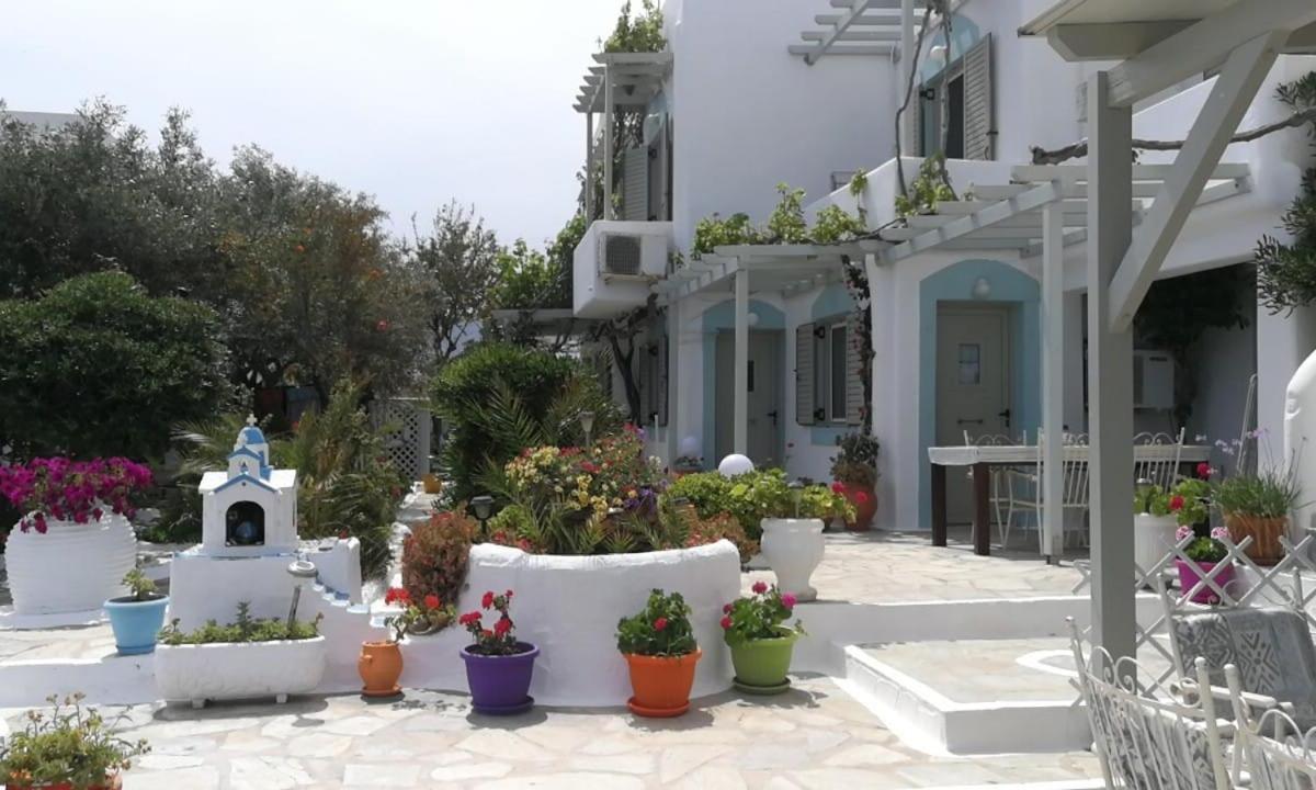 Vrohaki Studios & Rooms Piso Livadi Luaran gambar