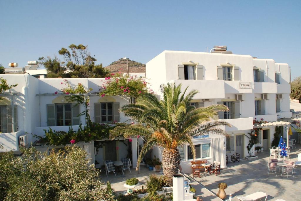 Vrohaki Studios & Rooms Piso Livadi Luaran gambar
