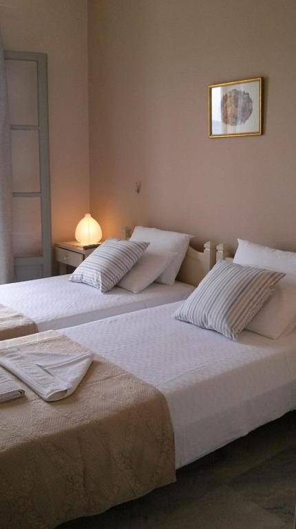 Vrohaki Studios & Rooms Piso Livadi Luaran gambar