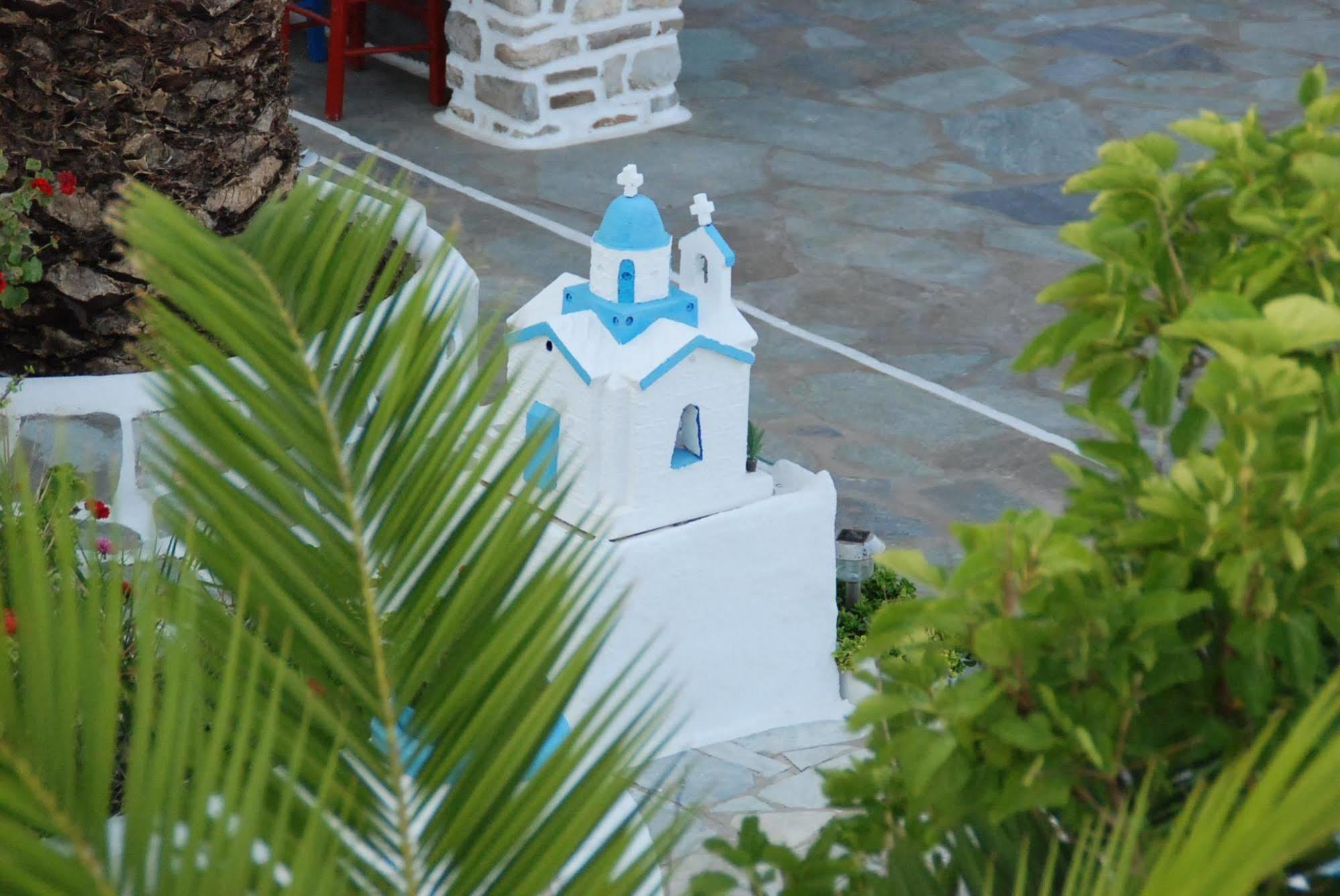 Vrohaki Studios & Rooms Piso Livadi Luaran gambar