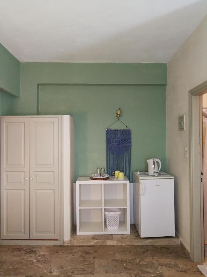Vrohaki Studios & Rooms Piso Livadi Luaran gambar